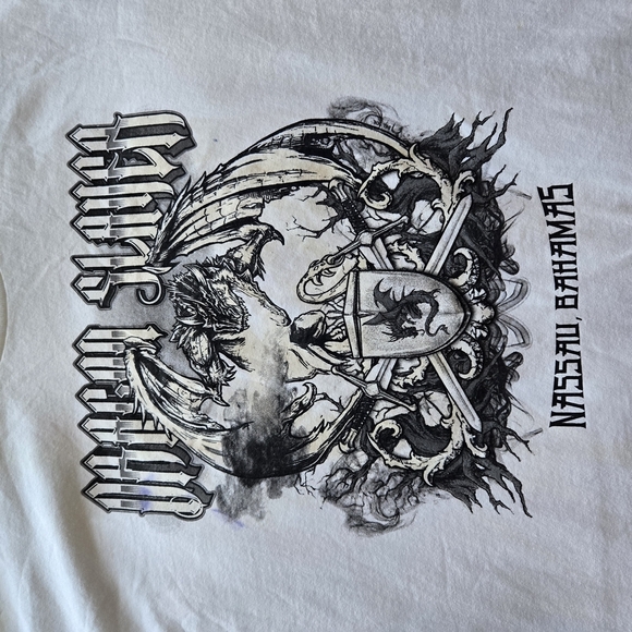 Del Sol Colorchanging White Graphic T-Shirt - Picture 2 of 7